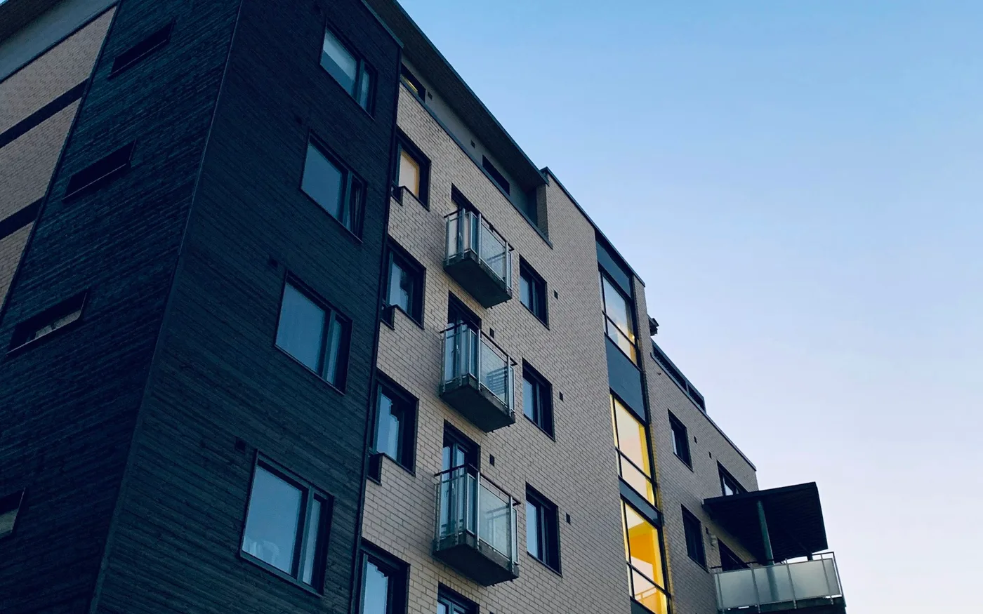 Fachada o áreas comunes de edificio residencial contemporáneo